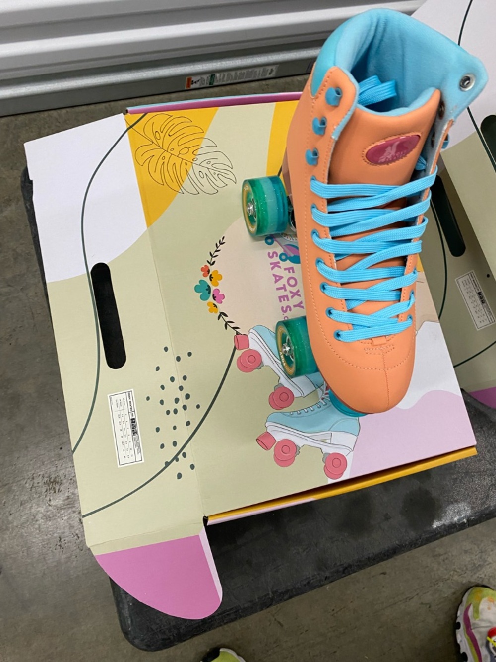 New Foxy Skates - Picture 11 of 16